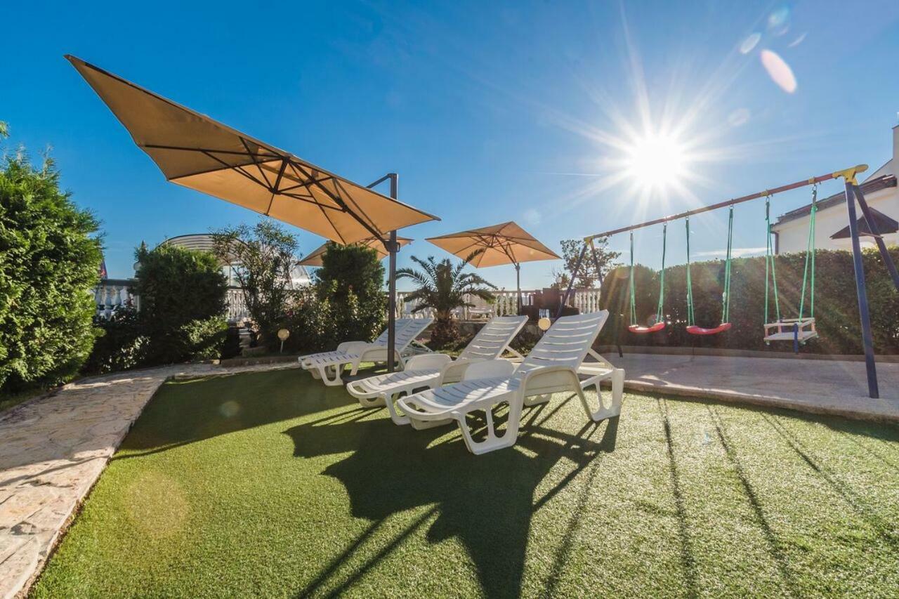 Villa Mara Crikvenica Exterior foto