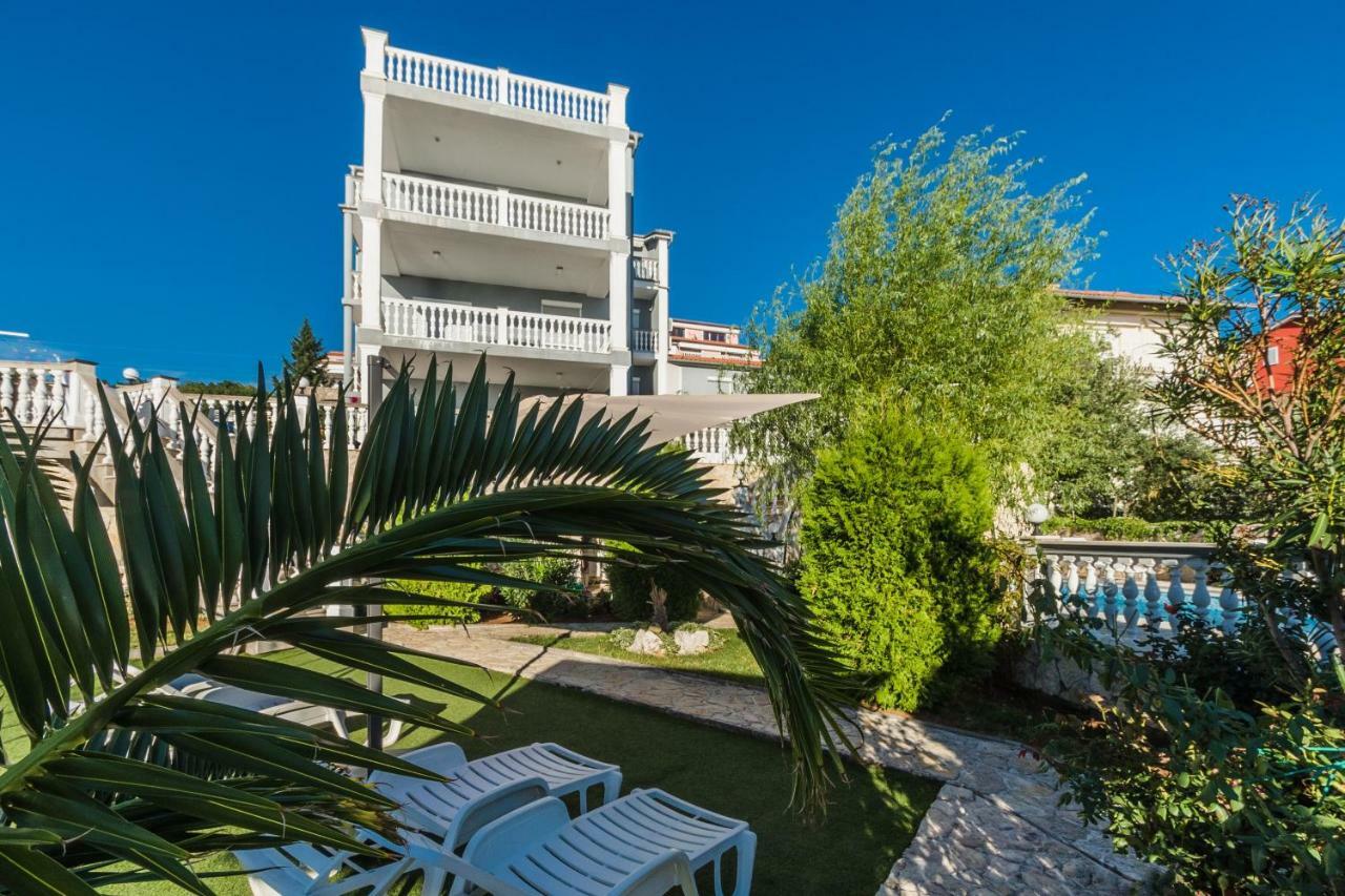 Villa Mara Crikvenica Exterior foto